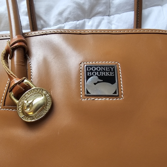 Vintage Dooney & Bourke Parasole Shoulder Bag - Picture 3 of 16